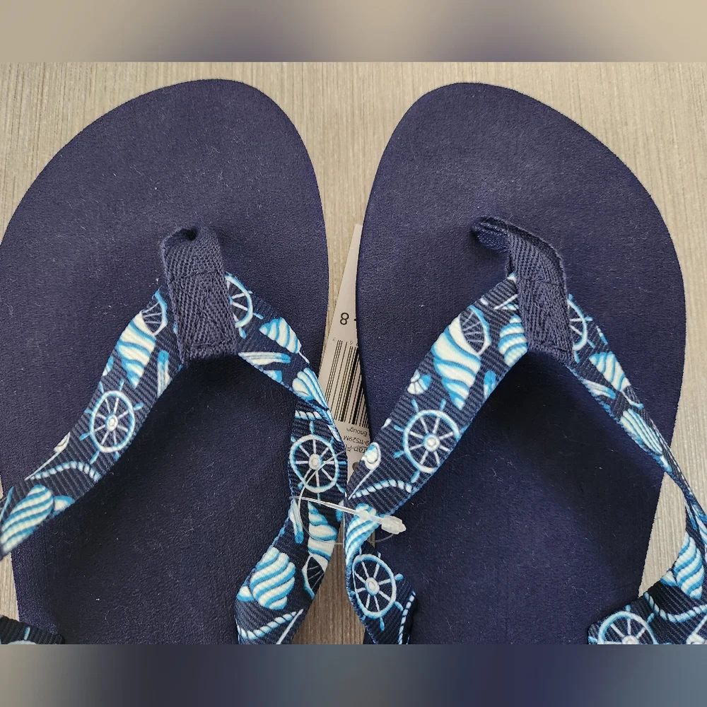 Vera Bradley Webbing Strap Flip Flops -SHORE ENOUGH -MEDIUM (7-8) **NEW
